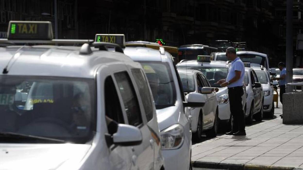 El taxi: reinventarse o morir