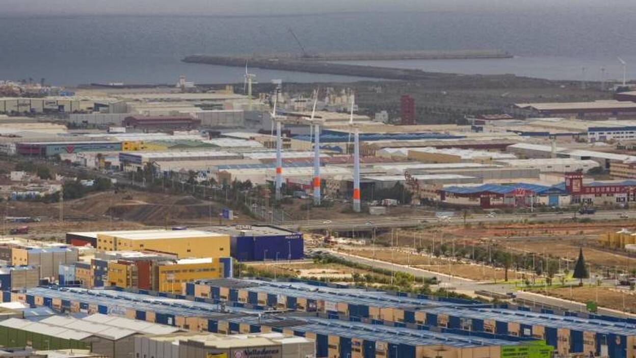 Canarias tiene más empresas que en 2008 pero el 60% sin personal