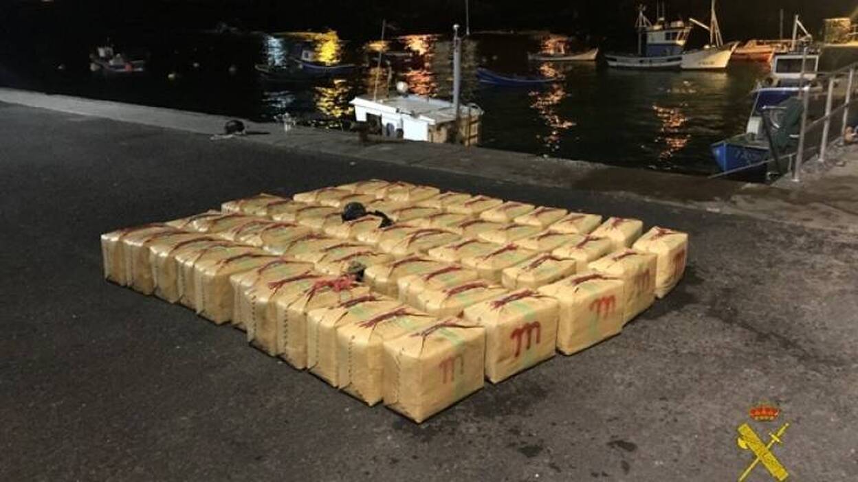 Detenidas nueve personas e incautados 2.650 kilos de hachís en Tenerife