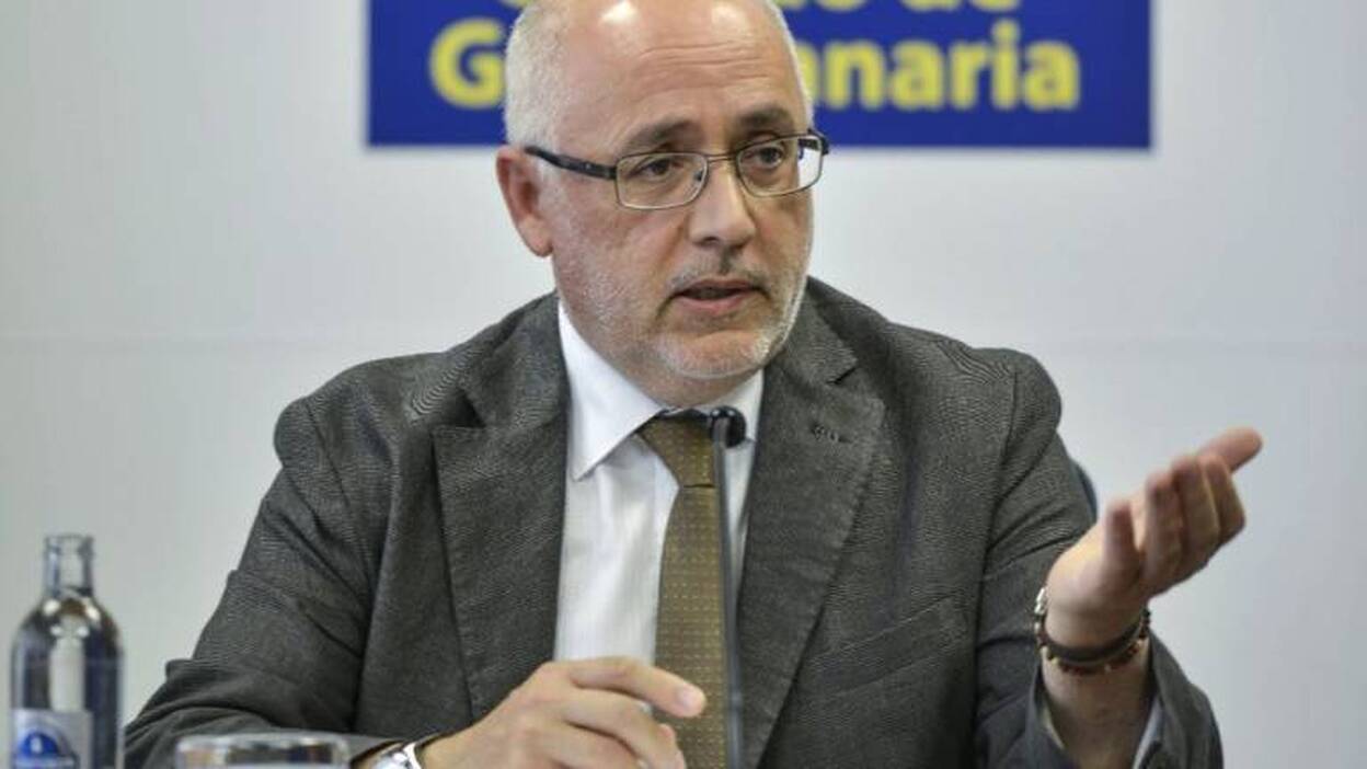 «Siempre que se aproximan elecciones aparece un conflicto por parte de los bomberos»