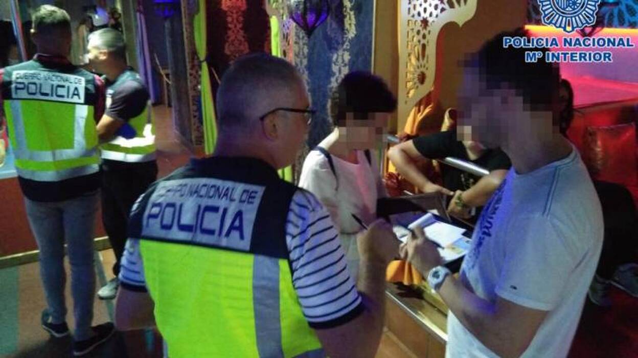 Identificados 27 menores en una discoteca de Playa del Inglés