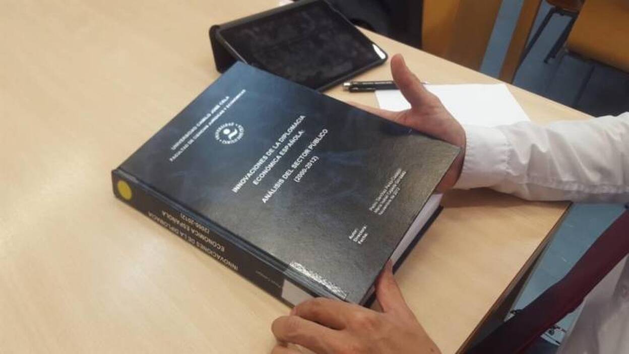 La tesis de Sánchez supera los análisis de dos portales antiplagio