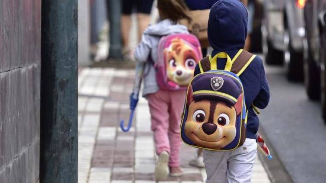 Recomendaciones saludables sobre mochilas y sillas