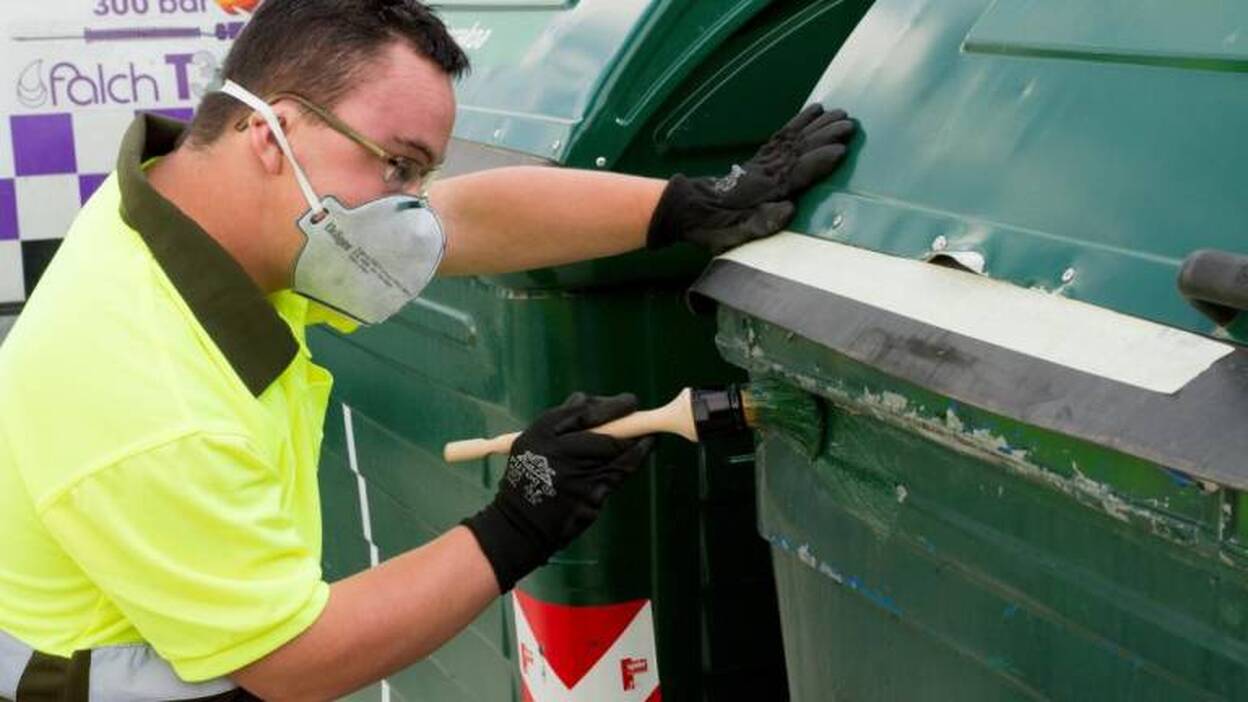 Los trabajadores con discapacidad cobran un 17% menos que el resto