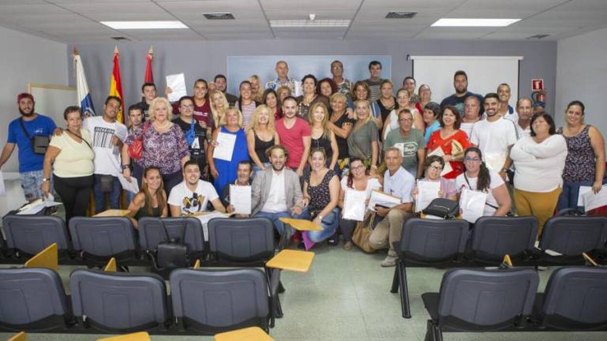 ‘Empléate en Jinámar’ les da alas