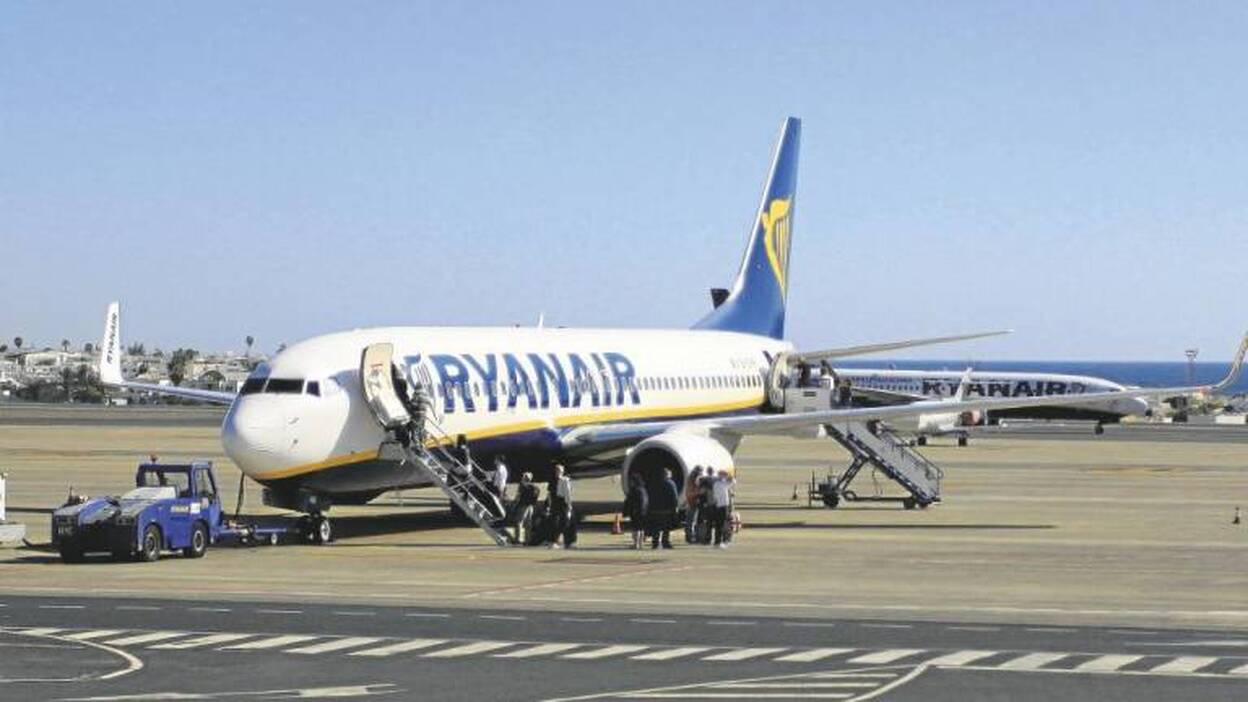 Ryanair suspende tres vuelos en Gran Canaria por la huelga