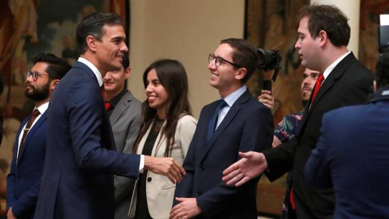 Sánchez reafirma que presentará los presupuestos pese a la amenaza de Torra