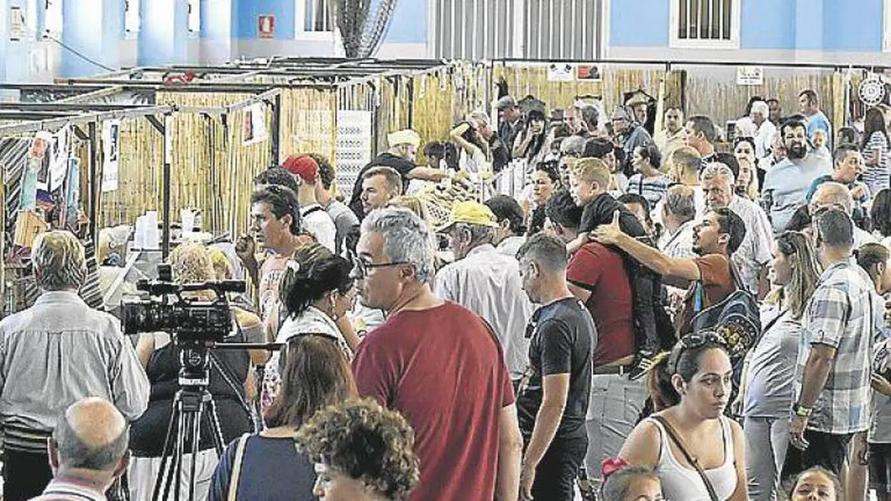 Valsequillo endulza a miles de personas en la Feria de la Miel