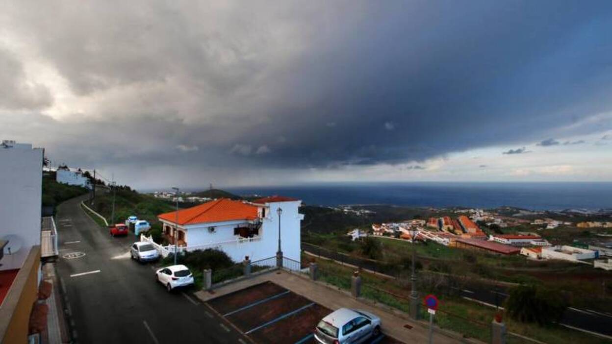 Arrestada una pareja por once robos en Firgas y Arucas