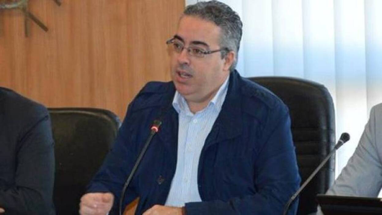 El exconcejal que ejercía como médico, denunciado por intrusismo