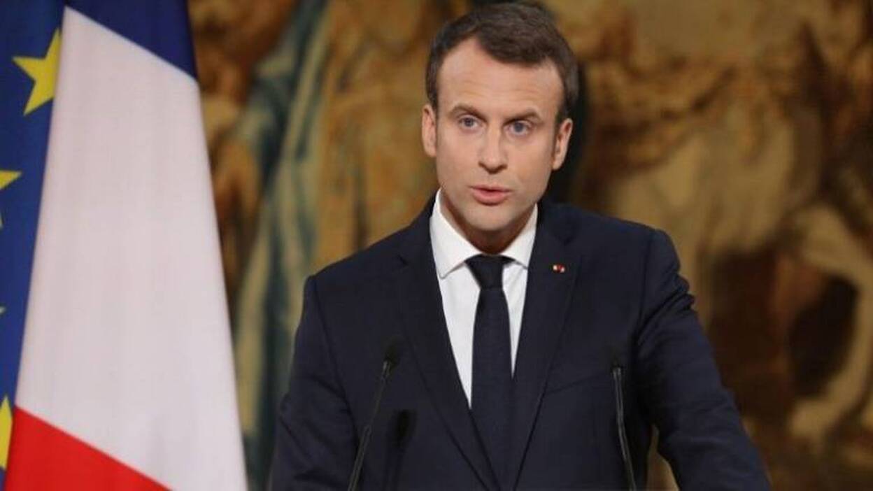 Un profesor francés detenido por acosar por teléfono a Macron