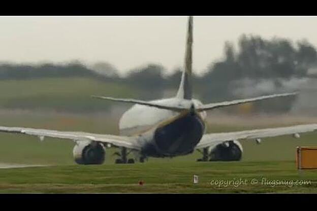 Despegue con viento rumbo a Canarias