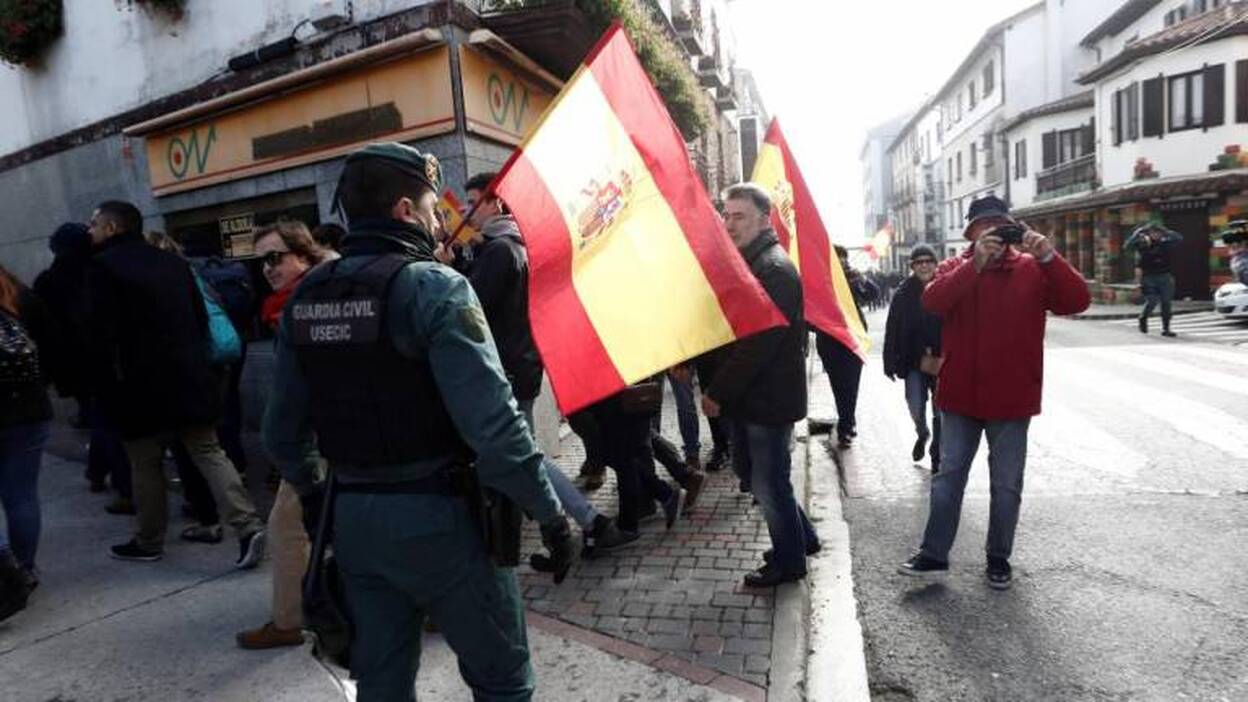 El PSOE cree que Aznar guía "con dos dóberman" a las derechas en Alsasua