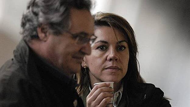 Cospedal deja su escaño para liberar al PP "de cualquier ataque"