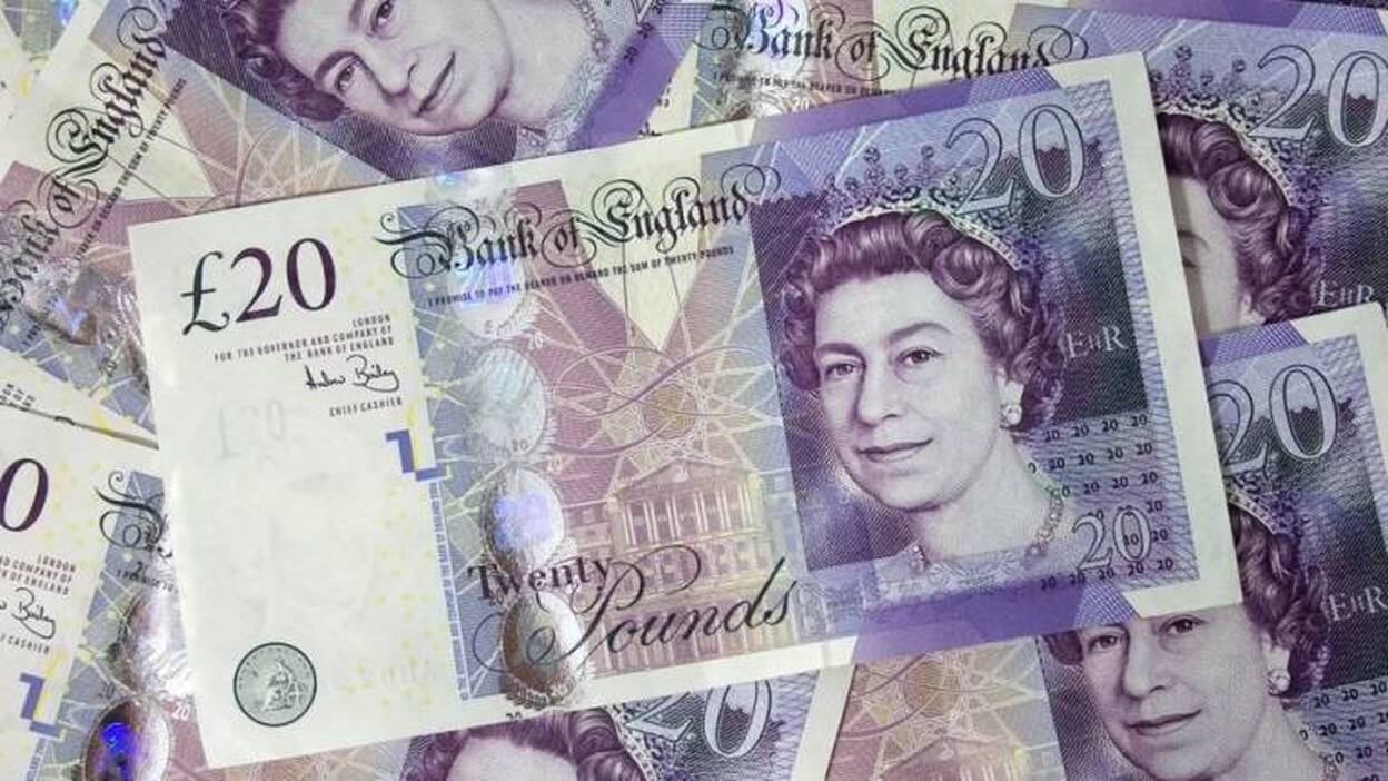 La libra y la banca, golpeadas por las turbulencias del «brexit»