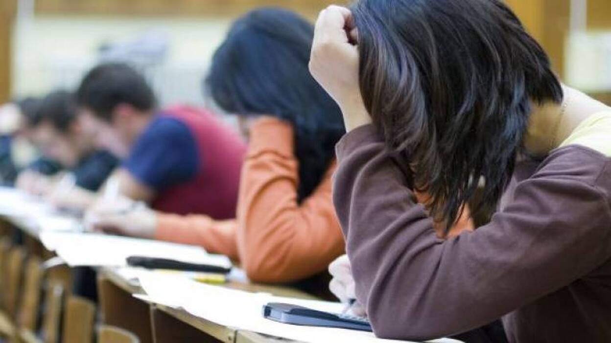 Justicia prepara unas oposiciones por concurso que priman los méritos