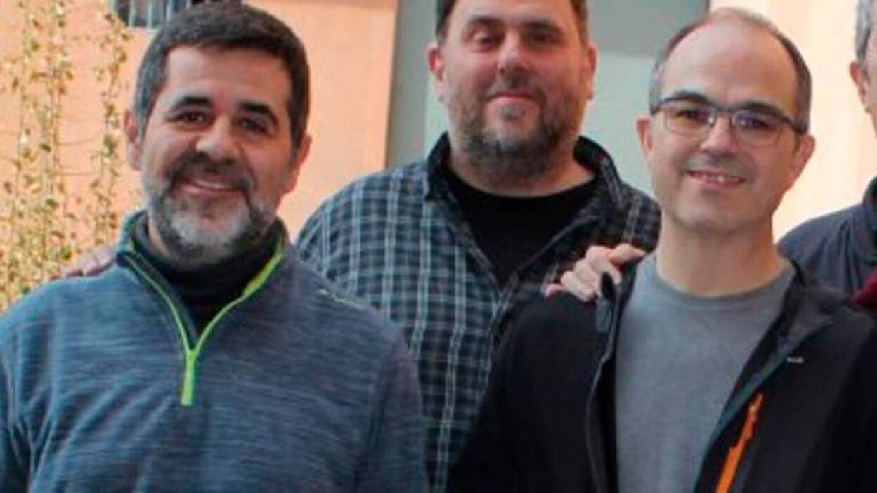 Sànchez y Turull inician huelga de hambre "indefinida" ante "bloqueo" del TC