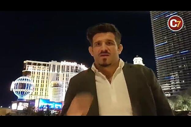 Juan Espino saluda a todos sus fans en CANARIAS7