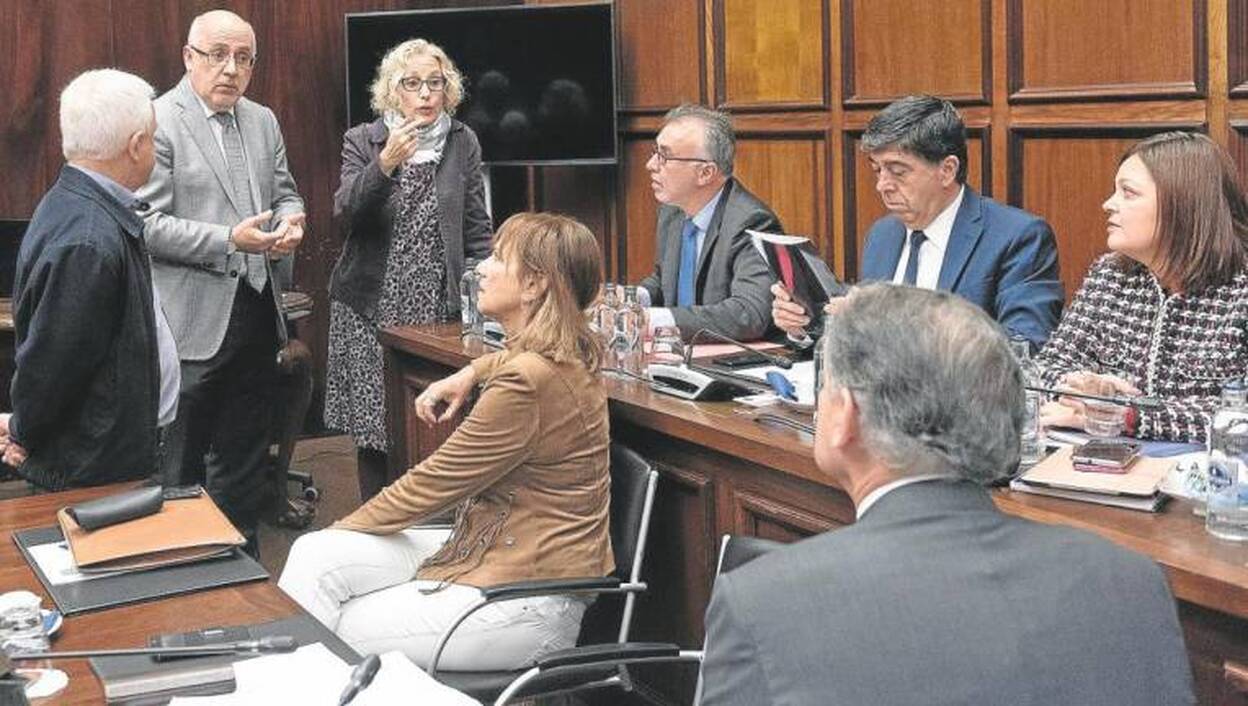El Cabildo maneja el 5% del PIB insular