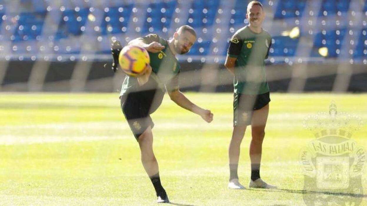 Obligados a romper la maldición a domicilio