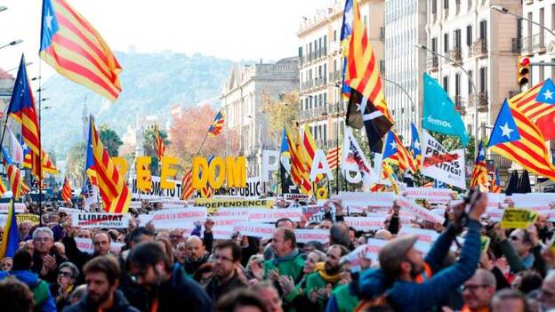 3.000 personas protestan en Barcelona contra el Consejo de Ministros