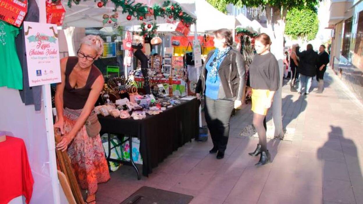 De compras con sello de artesanía