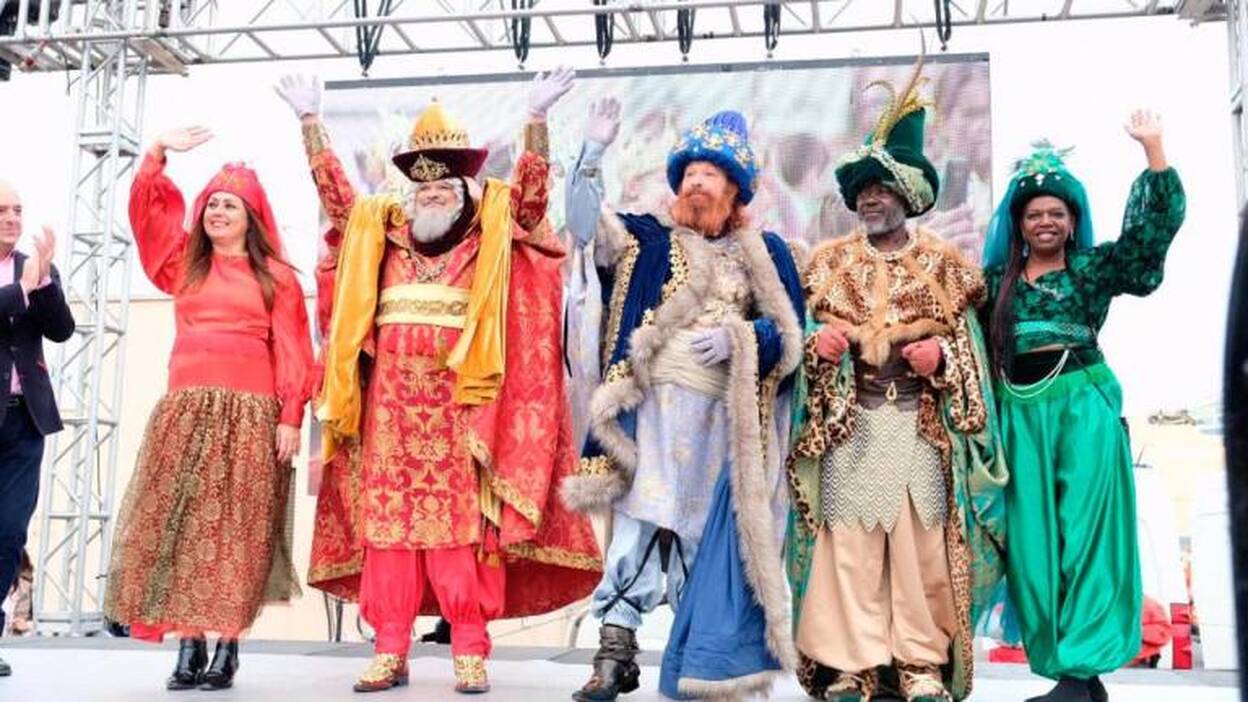 La ciudad da la bienvenida a los Reyes Magos