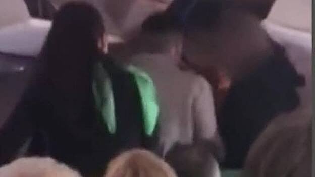 Aterrizaje de emergencia de camino a las islas por un borracho