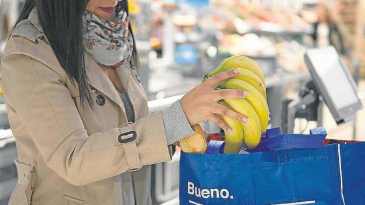 Lidl, el único súper que ha eliminado la bolsa de plástico