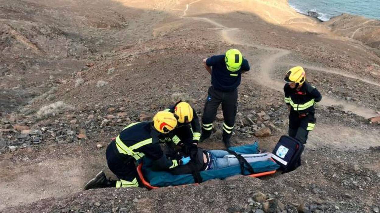 Una senderista extranjera, grave tras caerse en Fuerteventura