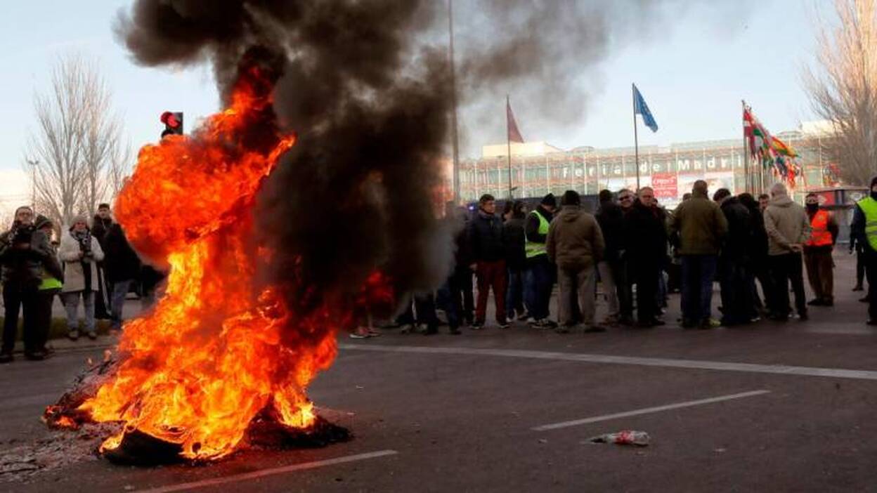 Los taxis toman el metro y acampan en Ifema