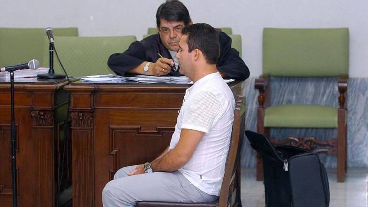 Se cumple un mes sin noticias del asesino machista fugado de prisión