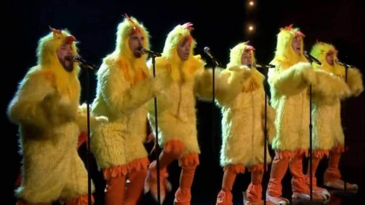 Los Backstreet Boys anunciaron su regreso disfrazados de pollos