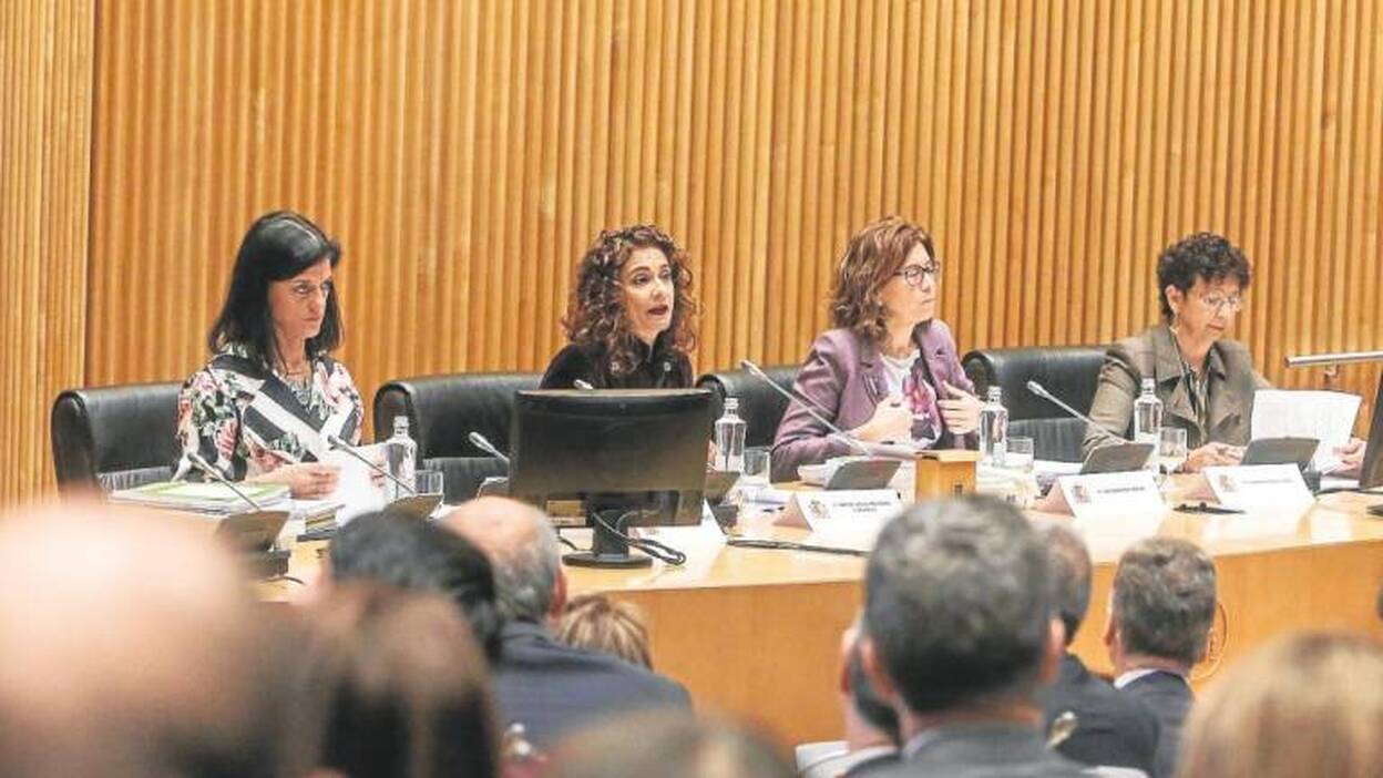 Canarias se juega la ficha de los PGE en la negociación bilateral