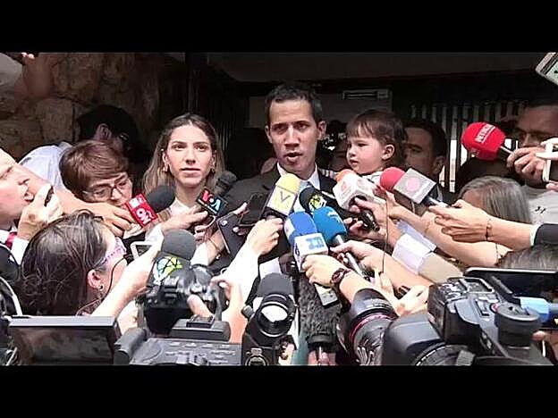 Maduro y Guaidó llevan a la calle el pulso por el poder en Venezuela