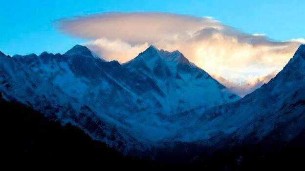 Un aumento de 2ºC en la temperatura podría derretir la mitad de los glaciares del Himalaya, según 210 científicos