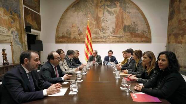 Representantes del Gobierno y partidos catalanes, este martes en un encuentro bilateral.