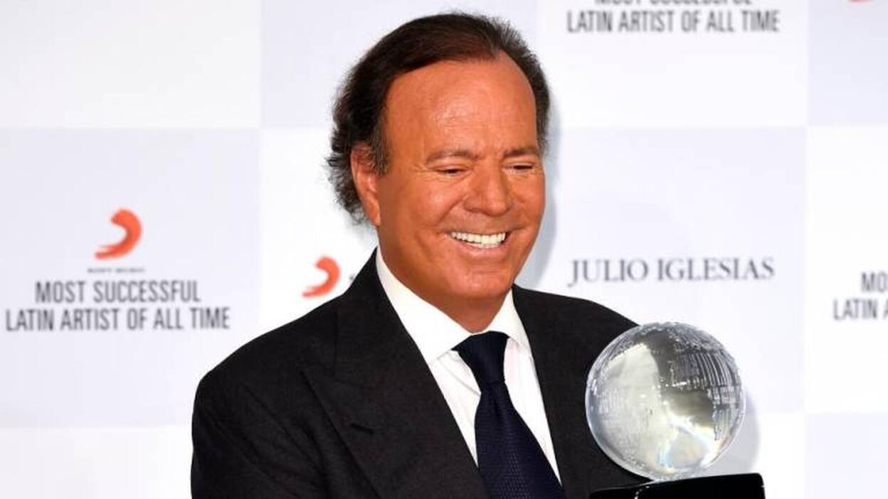Julio Iglesias, galardonado con el Grammy honorífico a toda su carrera