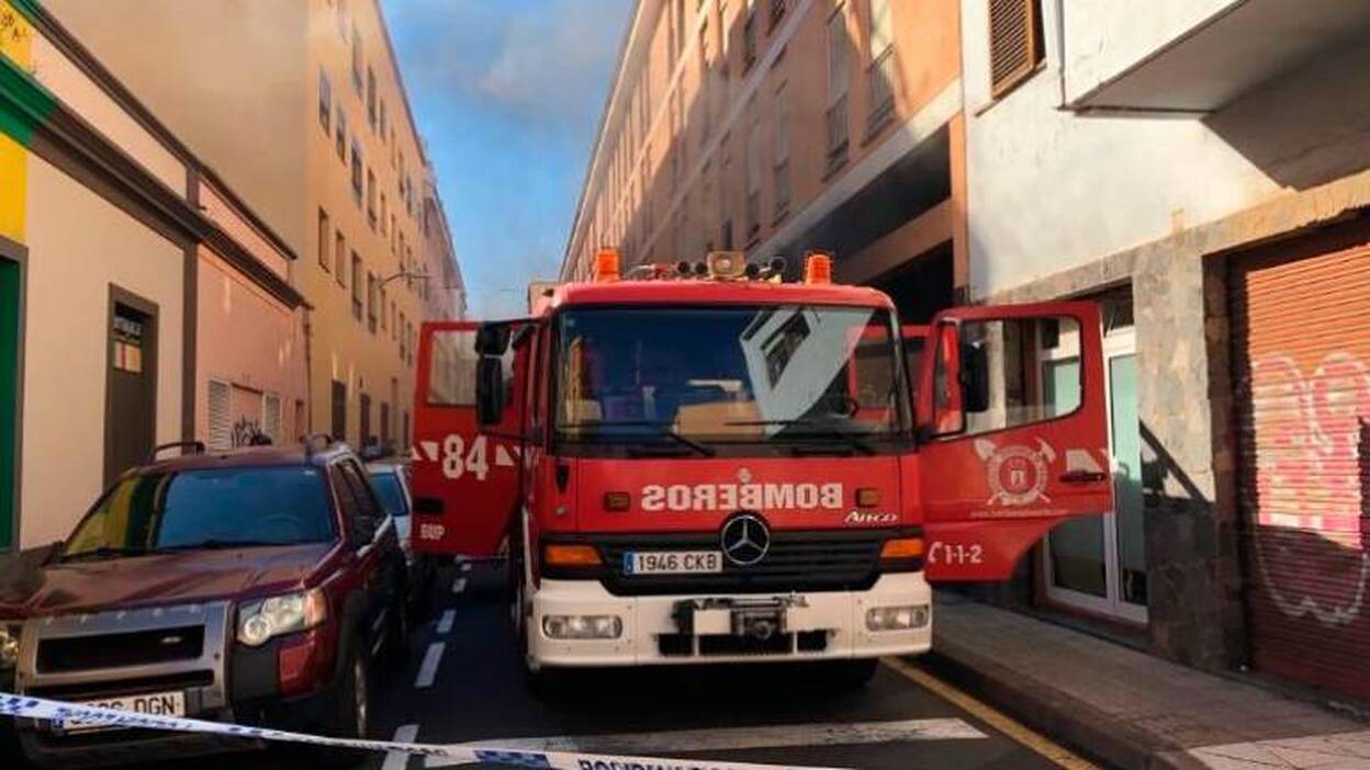 Extinguido el incendio que provocó el desalojo de 114 viviendas