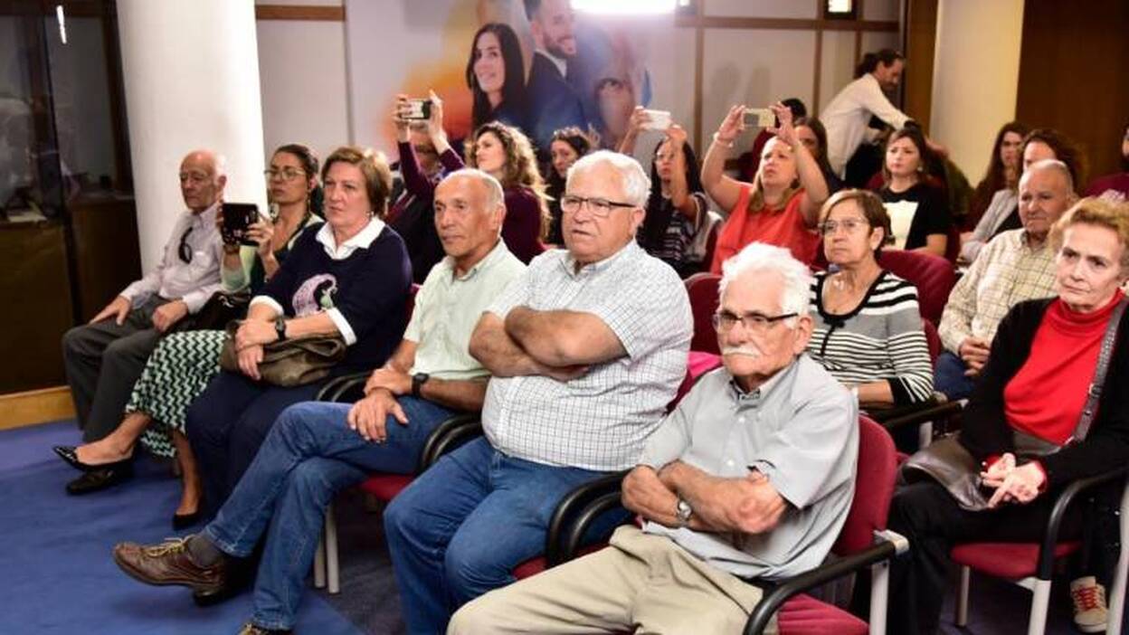 La soledad, un factor de riesgo que afecta a 60.000 mayores en las islas