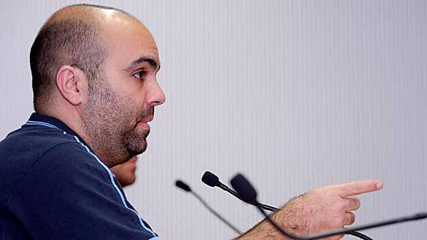 Víctor García, entrenador del Herbalife Gran Canaria. / Efe.