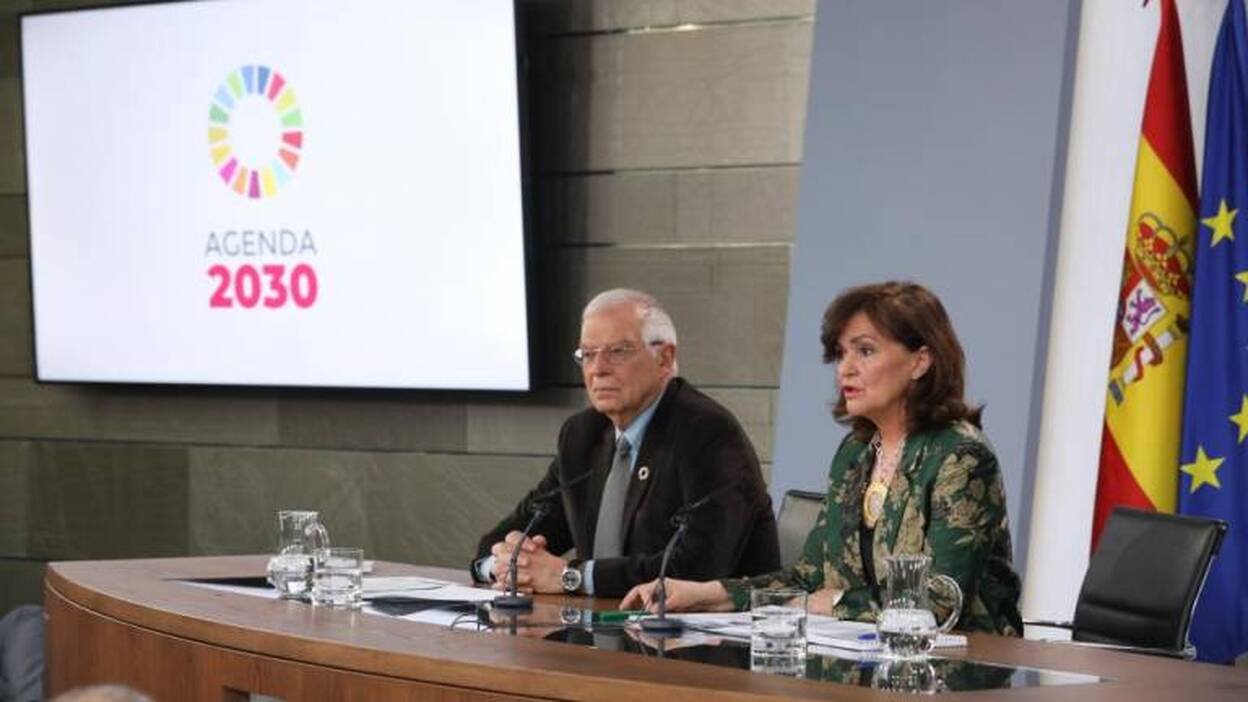 El Gobierno seguirá con sus decretos pese a las críticas de la oposición