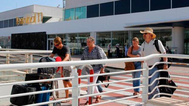 El aeropuerto de Lanzarote pasa a llamarse César Manrique