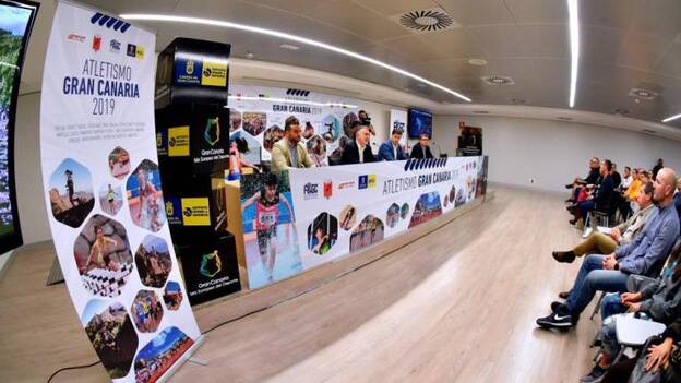 El Gran Canaria Arena acogió la presentación a través de la cual la Consejería de Deportes del Cabildo de Gran Canaria se encargará de potenciar las prácticas de atletismo durante los próximos años. /  C7