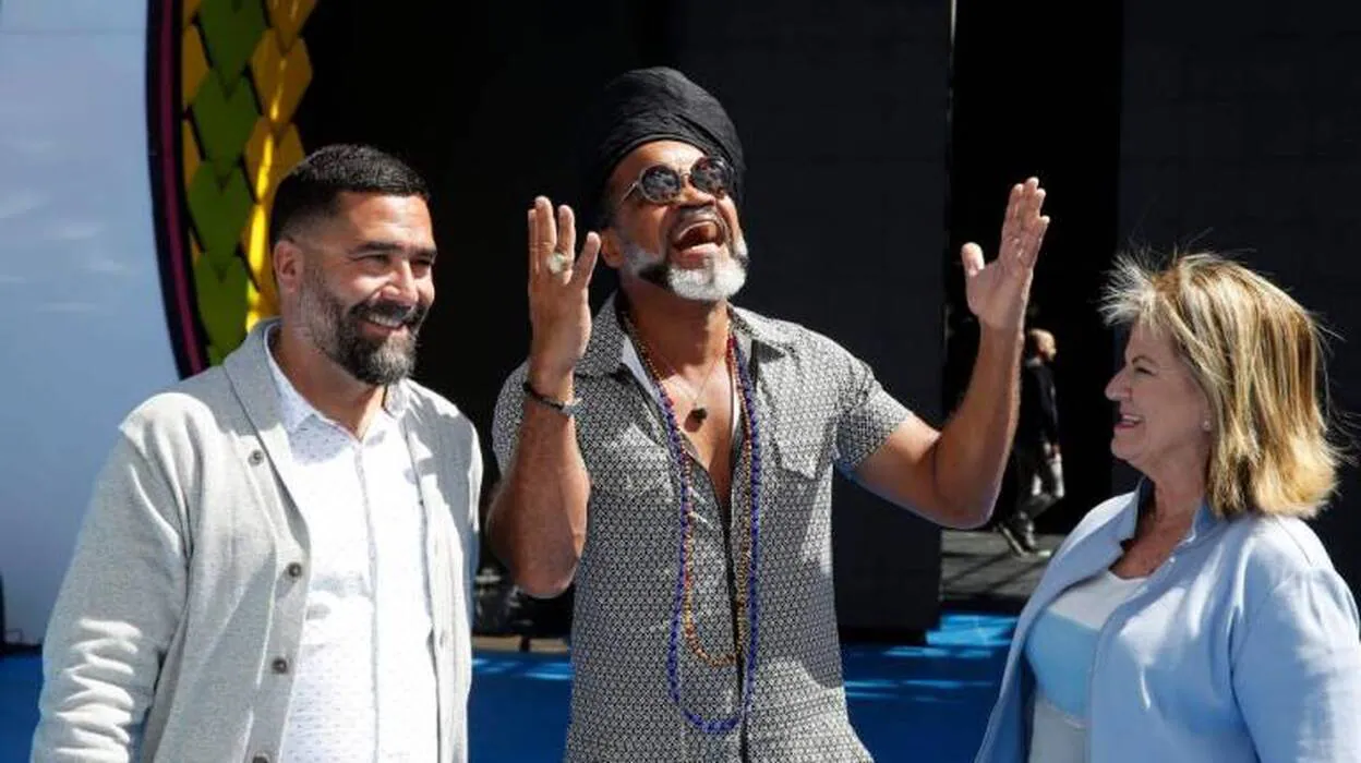 Carlinhos Brown: «Hidrátense bien que venimos a bailar»