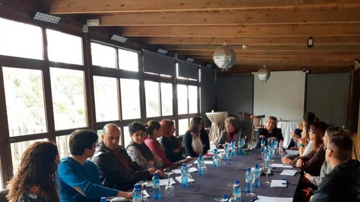 Opositores sin plaza en Educación llevan al Gobierno a los tribunales