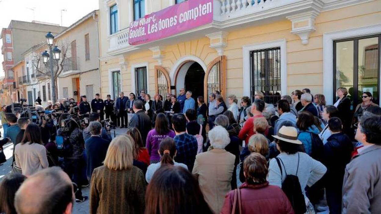 Jornada de luto en Godella mientras se investigan las causas del crimen