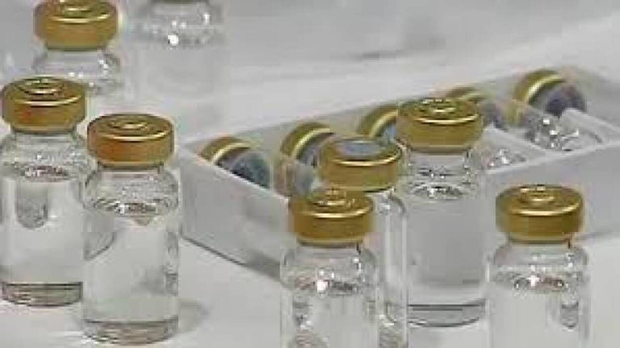 Inyecta de forma ilegal silicona a 8 mujeres