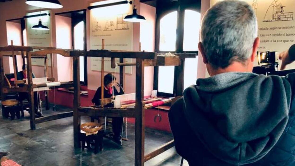 Isla Bonita Moda presenta “Entre Telares”