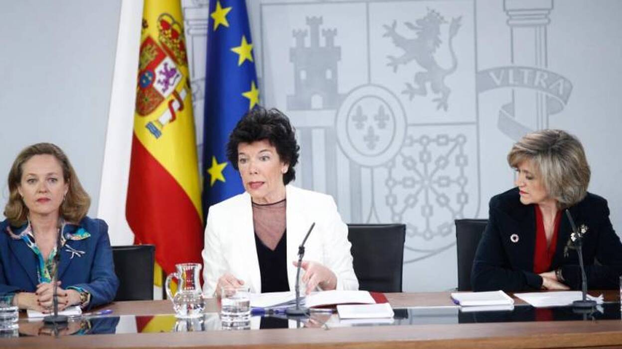 Celaá confirma que el cambio de hora seguirá en estudio hasta 2021